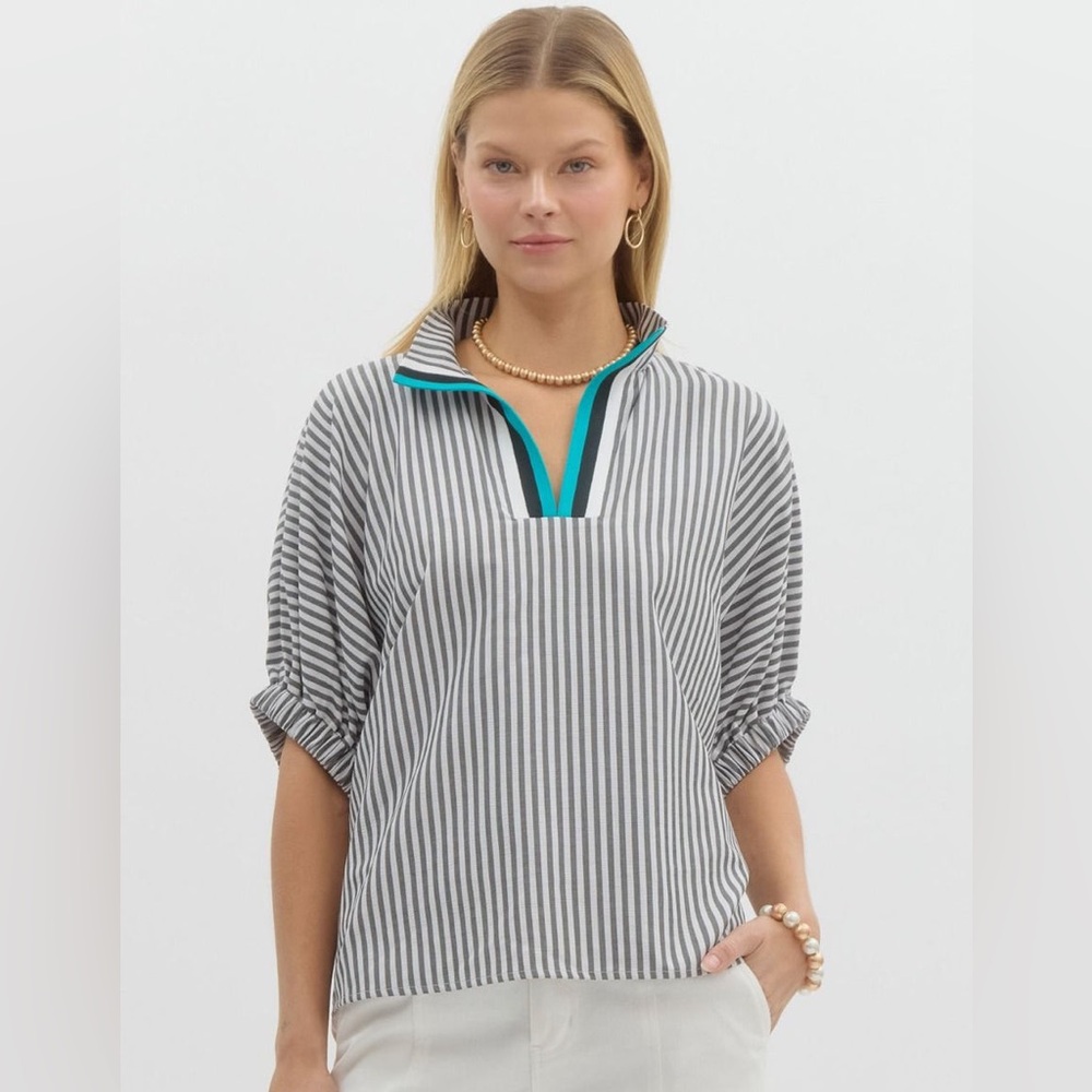 Entro STRIPE PATTERN HIGH NECK BAND DETAIL TOP BLACK Size Medium